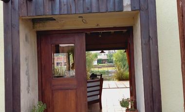 Casa de 5 ambientes en Venta  en El Cazal Escobar
