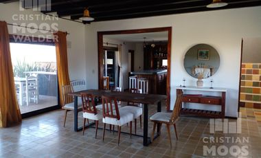 Casa de 5 ambientes en Venta  en El Cazal Escobar