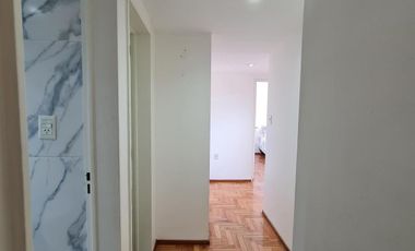 Departamento 3 ambientes  con balcon - con cochera - Baulera - Piso alto - Apto credito