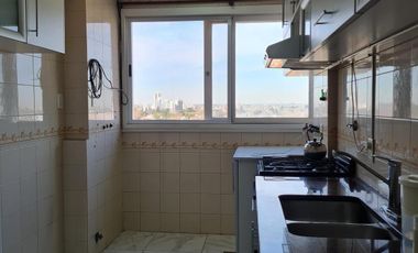 Departamento 3 ambientes  con balcon - con cochera - Baulera - Piso alto - Apto credito