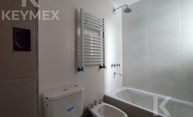 DEPARTAMENTO DE DOS DORMITORIOS A ESTRENAR CON COCHERA EN 42 E/8 Y 9 - LA PLATA CENTRO