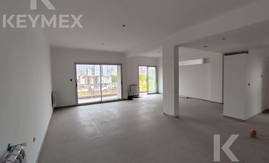 DEPARTAMENTO DE DOS DORMITORIOS A ESTRENAR CON COCHERA EN 42 E/8 Y 9 - LA PLATA CENTRO