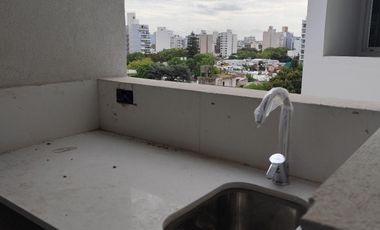 DEPARTAMENTO DE DOS DORMITORIOS A ESTRENAR CON COCHERA EN 42 E/8 Y 9 - LA PLATA CENTRO