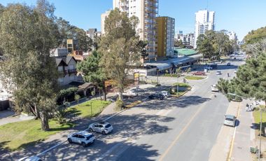 Hotel en venta en Pinamar - Av. Bunge