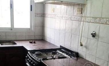 Duplex en Venta en Llavallol: 2 dormitorios, cochera y terraza. Acepta permuta.