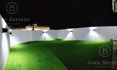 Duplex en Venta en Llavallol: 2 dormitorios, cochera y terraza. Acepta permuta.