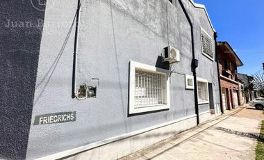 Duplex en Venta en Llavallol: 2 dormitorios, cochera y terraza. Acepta permuta.