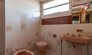 Chalet de 5 ambientes con parque