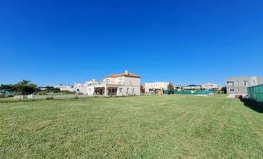 Terreno en venta - 877Mts2 - Haras de Santa María, Escobar