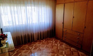 Venta 2 Casas al Fte.  en Ramos Mejia - C/Fdo con quincho y pileta