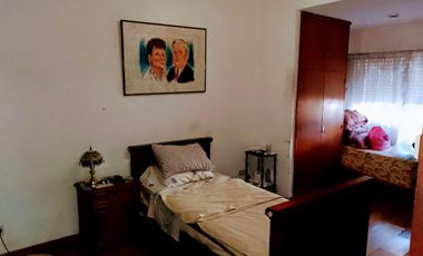 Venta 2 Casas al Fte.  en Ramos Mejia - C/Fdo con quincho y pileta