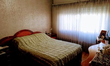 Venta 2 Casas al Fte.  en Ramos Mejia - C/Fdo con quincho y pileta