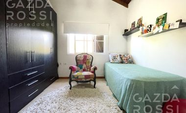 Casa con piscina en Echeverria Del Lago fondo a pulmón verde