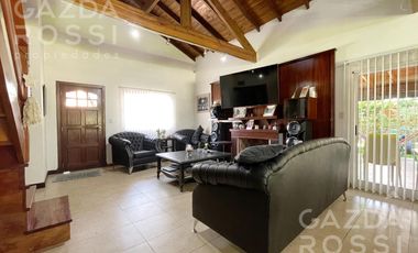 Casa con piscina en Echeverria Del Lago fondo a pulmón verde