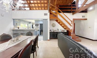Casa con piscina en Echeverria Del Lago fondo a pulmón verde