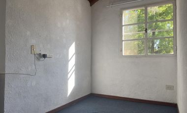Casa en venta- Rincon De Maschwitz- Lote Interno-4ambientes-Escobar