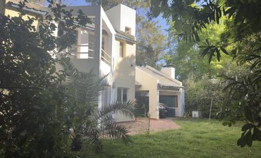 Casa en venta- Rincon De Maschwitz- Lote Interno-4ambientes-Escobar