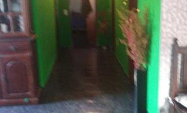 Excelente casa en Jose Marmol