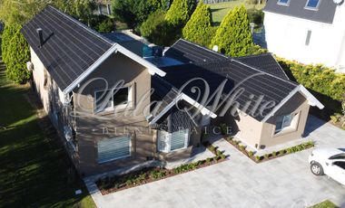 Venta - Casa de 5 amb. en Echeverría del Lago