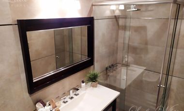 Venta - Casa de 5 amb. en Echeverría del Lago