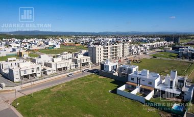 Venta - Departamento 2 dormitorios, dos baños y cochera - Housing del Boulevard - Docta