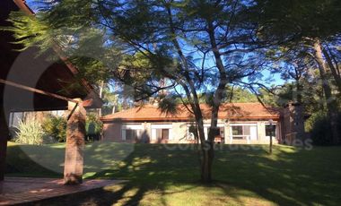 Casa en Carilo