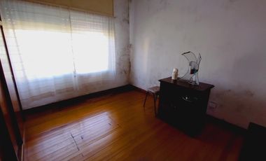 VENTA Casa en Wilde con 3 dormitorios y fondo libre APTA CRÉDITO