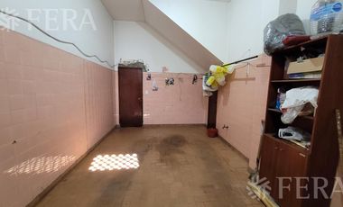 Venta casa de 5 ambientes con cochera y quincho en Quilmes Oeste