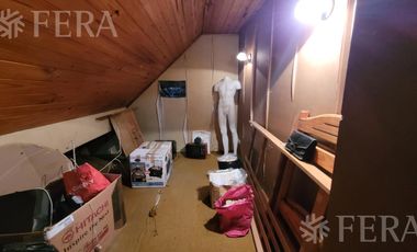 Venta casa de 5 ambientes con cochera y quincho en Quilmes Oeste
