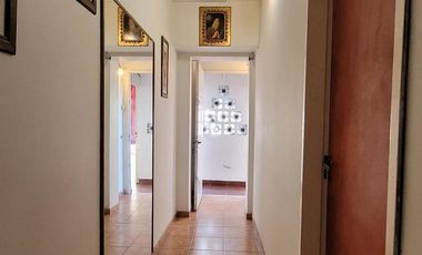 Venta casa de 5 ambientes con cochera y quincho en Quilmes Oeste