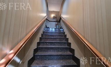 Venta casa de 5 ambientes con cochera y quincho en Quilmes Oeste