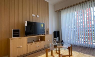 Departamento 2 amb al lateral con balcon corrido y cochera fija