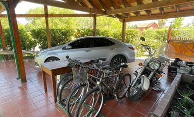 Hermosa casa 5 ambientes a la venta  en Campos de Echeverria, Canning