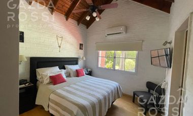Hermosa casa 5 ambientes a la venta  en Campos de Echeverria, Canning