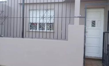 Casa en venta - 2 Dormitorios 1 Baño - Departamento - 333Mts2 - Junín