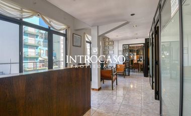 Venta Permuta Oficina Amplia Balcon al frente