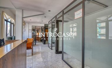 Venta Permuta Oficina Amplia Balcon al frente