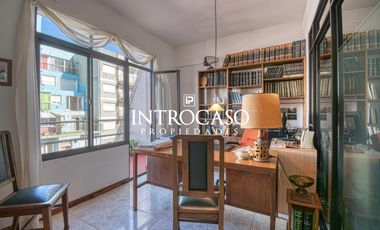 Venta Permuta Oficina Amplia Balcon al frente