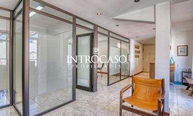 Venta Permuta Oficina Amplia Balcon al frente