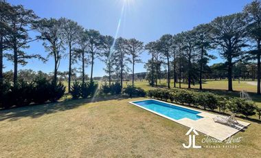 Casa en venta en Pinares Country Club en E1