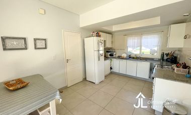 Casa en venta en Pinares Country Club en E1