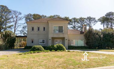 Casa en venta en Pinares Country Club en E1