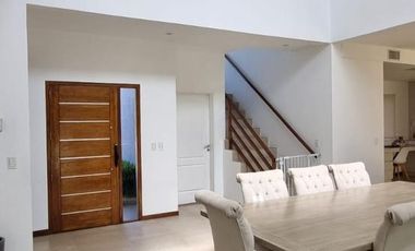 Hermosa Casa en Venta en La Horqueta de Echeverria