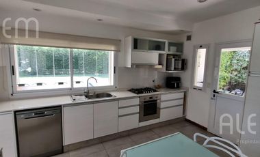 Hermosa Casa en Venta en La Horqueta de Echeverria