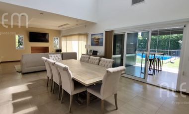 Hermosa Casa en Venta en La Horqueta de Echeverria