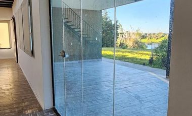 Casa en venta - 4 Dormitorios 3 Baños - Cocheras - 870Mts2 - Escobar