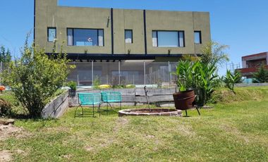 Casa en venta - 4 Dormitorios 3 Baños - Cocheras - 870Mts2 - Escobar