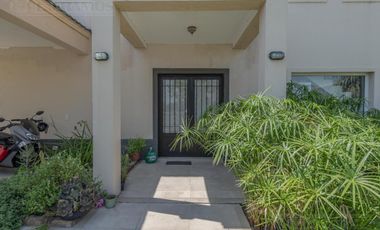 Casa En El Canton -  Barrio  Puerto PG