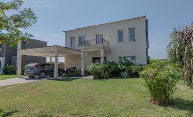 Casa En El Canton -  Barrio  Puerto PG
