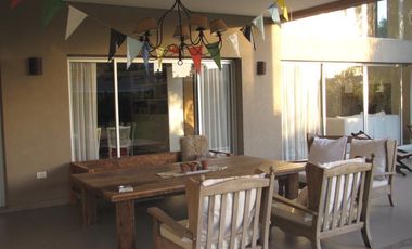 Casa - San Isidro Labrador